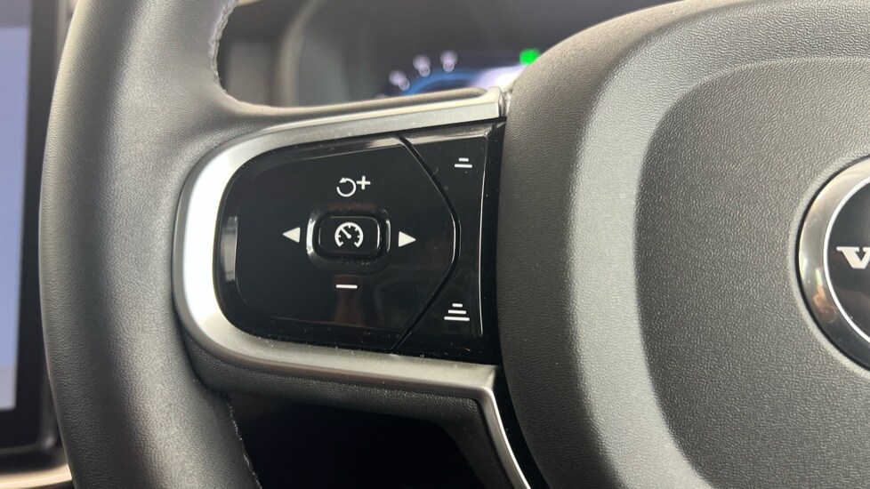 Used Volvo XC90 2025 for sale - 77673797: Photo 21