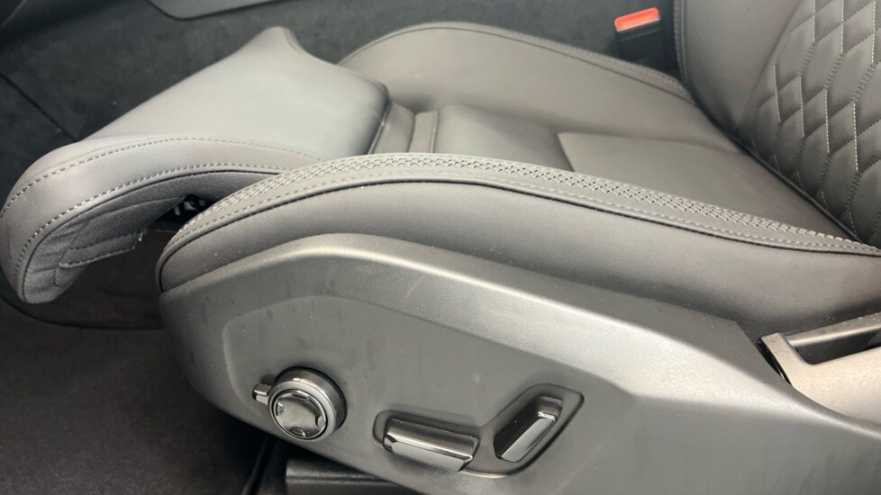 Used Volvo XC90 2025 for sale - 77673797: Photo 39