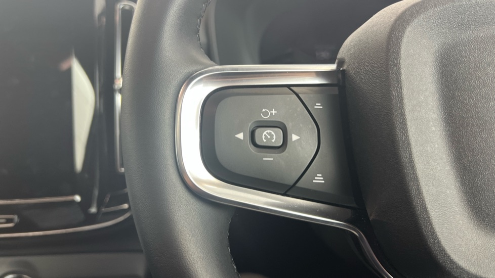 Used Volvo XC40 2024 for sale - 77762716: Photo 21