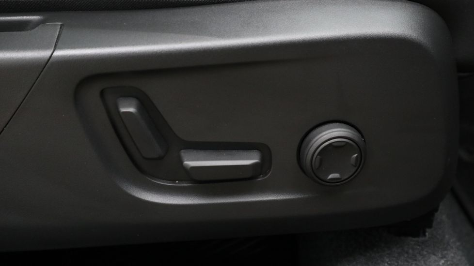 Used Volvo XC40 2024 for sale - 77762716: Photo 23