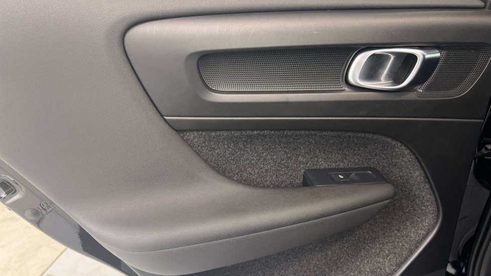 Used Volvo XC40 2024 for sale - 77762716: Photo 47