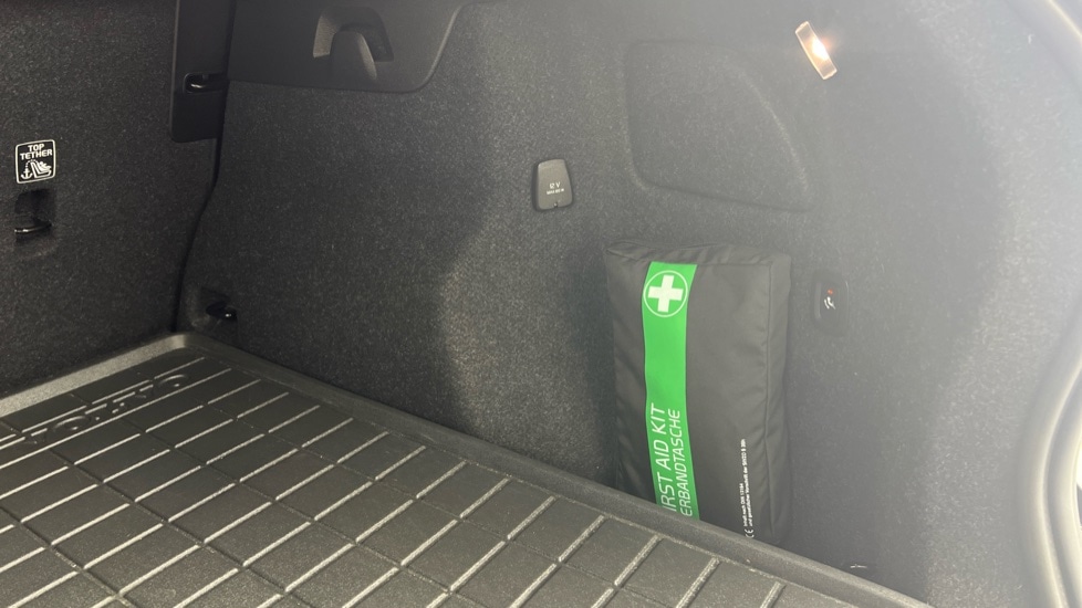 Used Volvo XC40 2024 for sale - 77762716: Photo 53