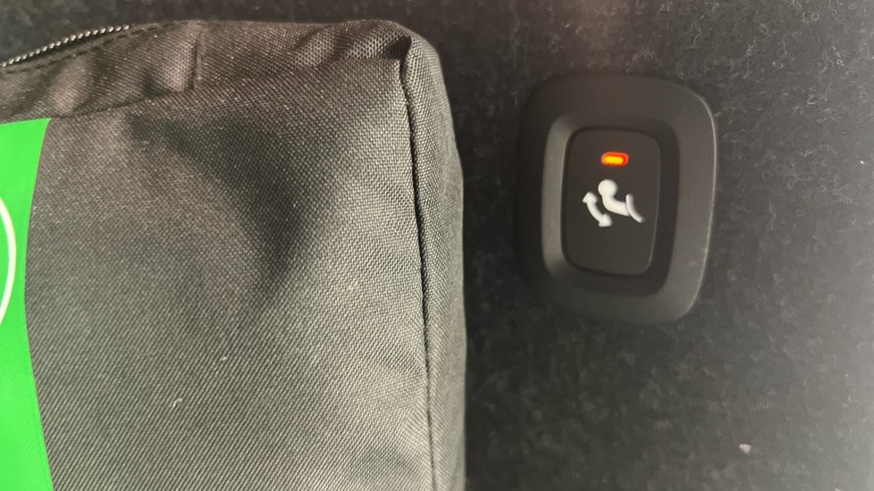 Used Volvo XC40 2024 for sale - 77762716: Photo 54