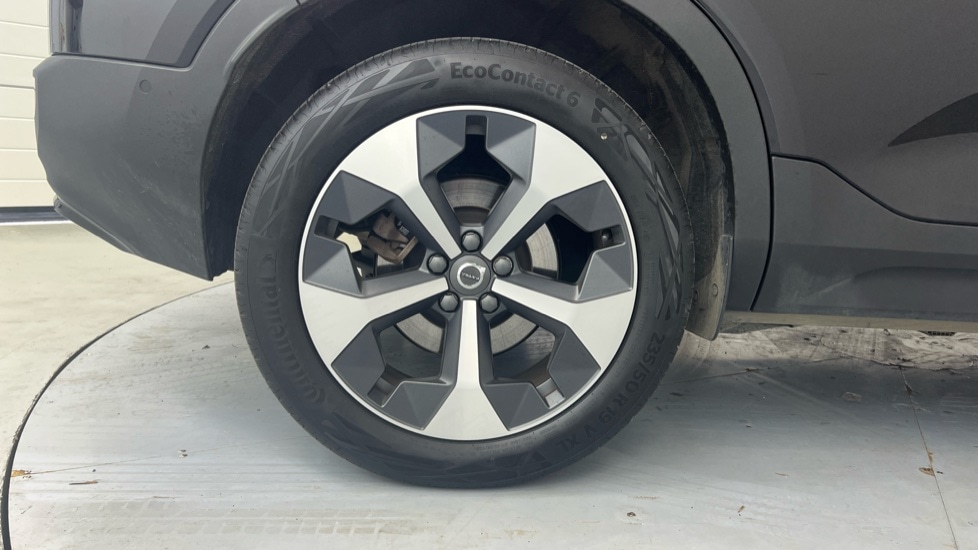 Used Volvo XC40 2024 for sale - 77762716: Photo 56