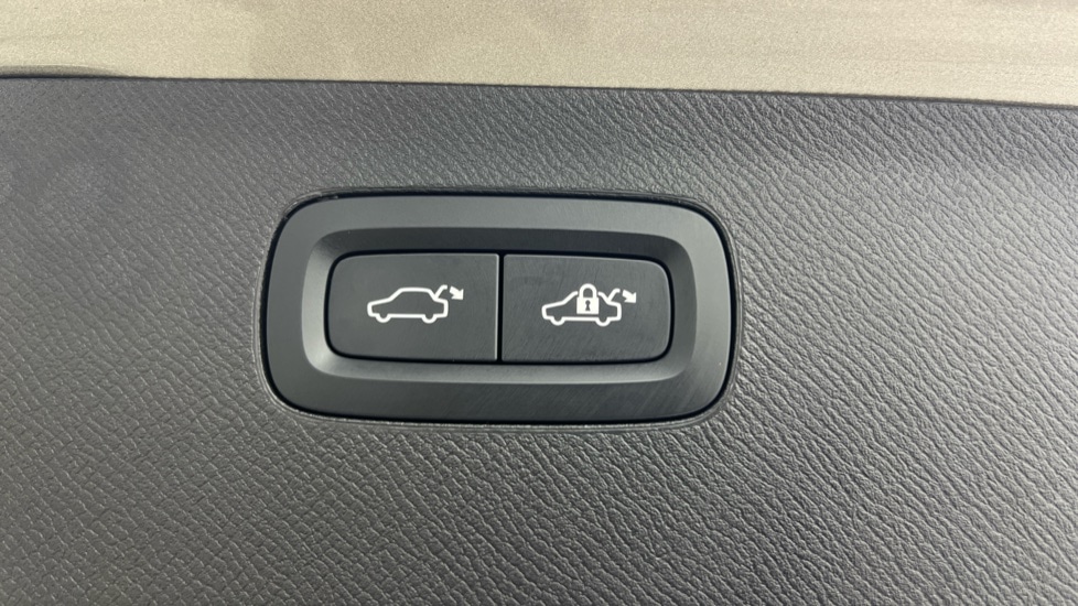 Used Volvo XC90 2020 for sale - 76868372: Photo 35