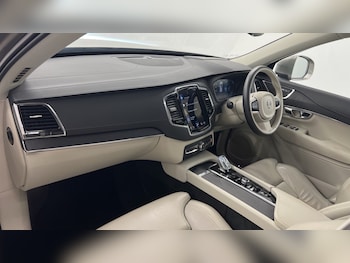 Used Volvo XC90 2020 for sale - 76868372: Photo