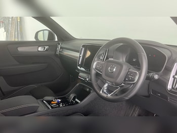 Used Volvo XC40 2024 for sale - 79162005: Photo