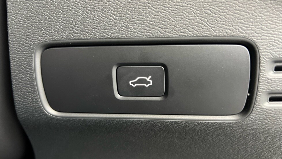Vehicle 44