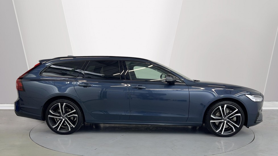 Used Volvo V90 2023 for sale - 76254996: Photo 3