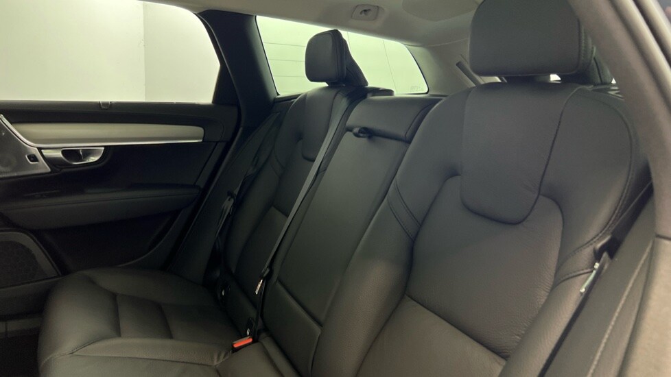 Used Volvo V90 2023 for sale - 76254996: Photo 33
