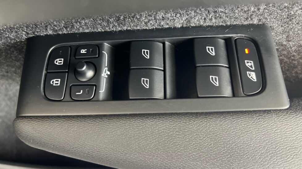 Used Volvo XC40 2022 for sale - 77959863: Photo 24