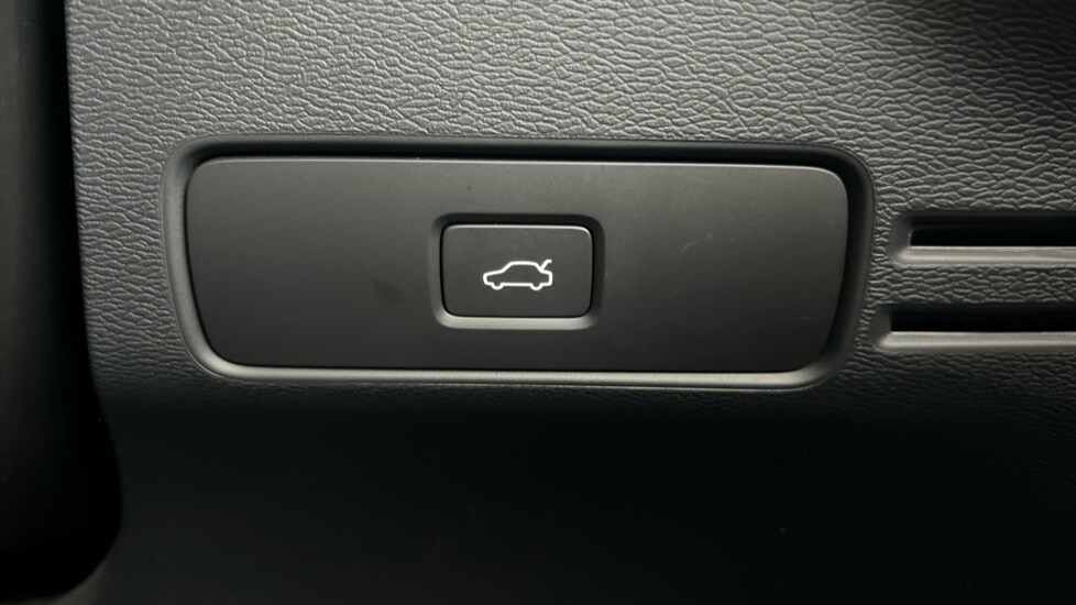 Used Volvo XC40 2022 for sale - 77959863: Photo 27