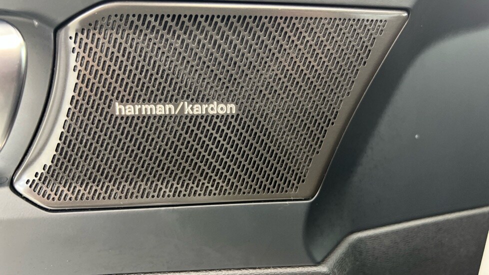 Used Volvo XC40 2022 for sale - 77959863: Photo 42