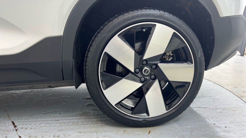 Used Volvo XC40 2022 for sale - 77959863: Photo 44