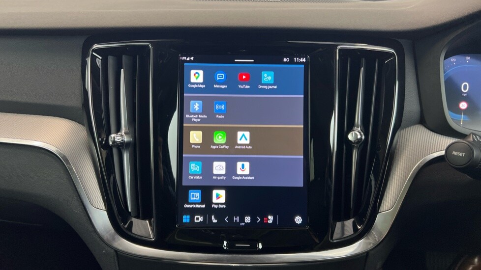 Used Volvo V60 2025 for sale - 77346856: Photo 12