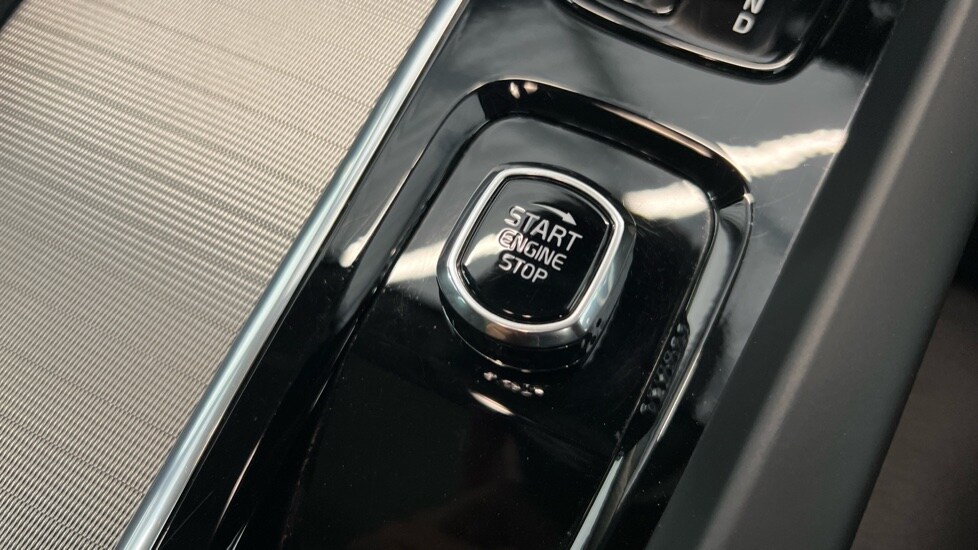 Used Volvo V60 2025 for sale - 77346856: Photo 27