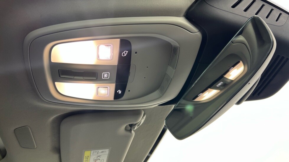 Used Volvo V60 2025 for sale - 77346856: Photo 28