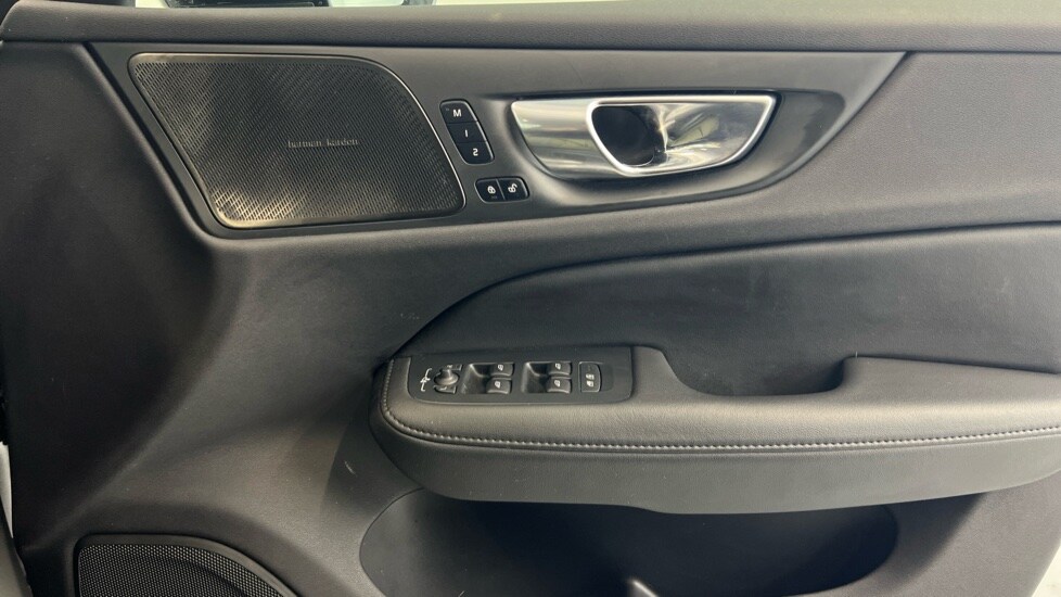 Used Volvo V60 2025 for sale - 77346856: Photo 29