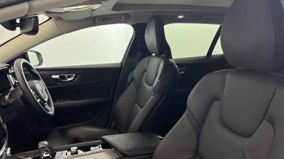 Used Volvo V60 2025 for sale - 77346856: Photo 37