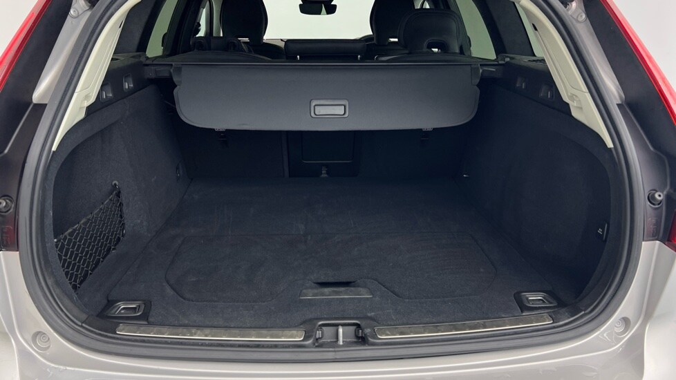 Used Volvo V60 2025 for sale - 77346856: Photo 52