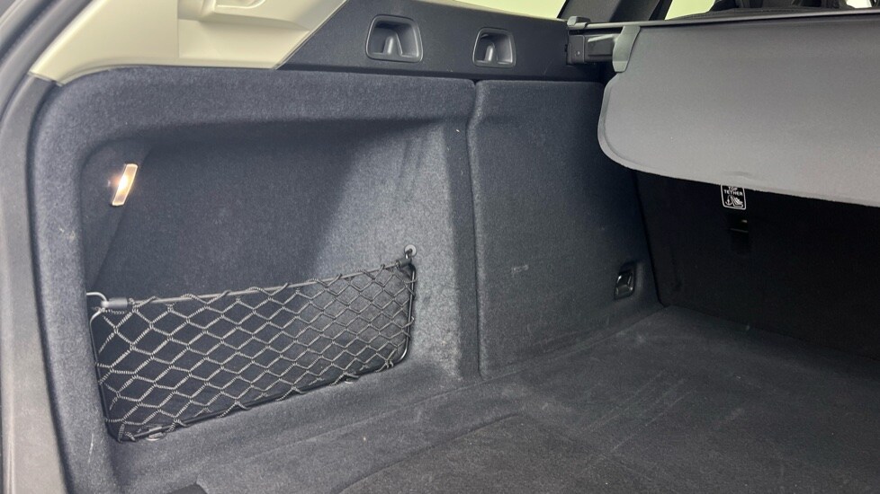 Used Volvo V60 2025 for sale - 77346856: Photo 53