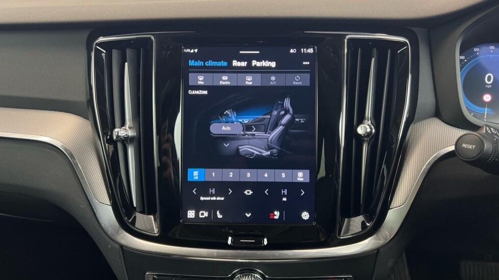 Used Volvo V60 2025 for sale - 77346856: Photo 69