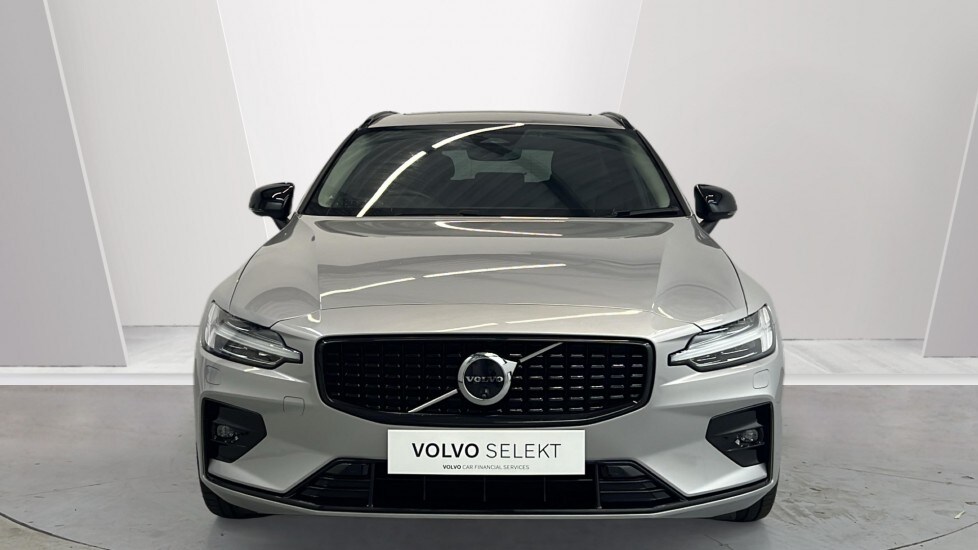 Used Volvo V60 2025 for sale - 77346856: Photo 8