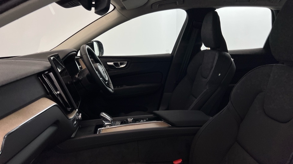 Used Volvo XC60 2026 for sale - 78009089: Photo 37