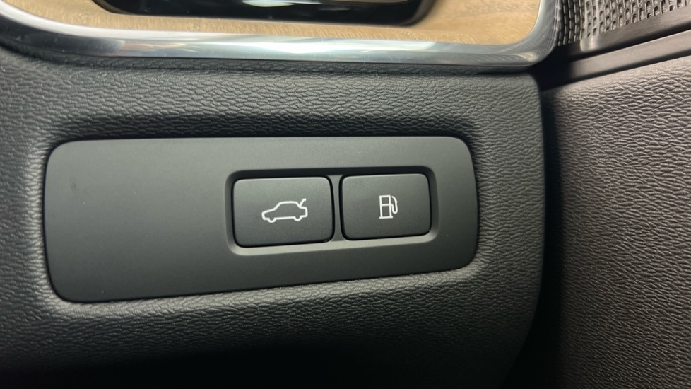 Used Volvo XC60 2026 for sale - 78009089: Photo 65