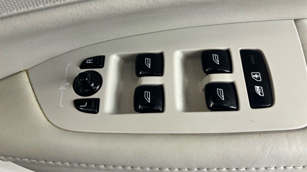 Used Volvo V90 2018 for sale - 77018278: Photo 24