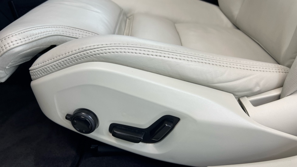 Used Volvo V90 2018 for sale - 77018278: Photo 38