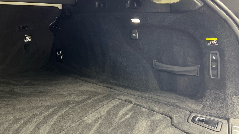 Used Volvo V90 2018 for sale - 77018278: Photo 47