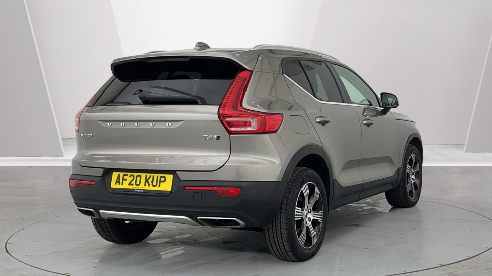 Used Volvo XC40 2020 for sale - 77018379: Photo 2