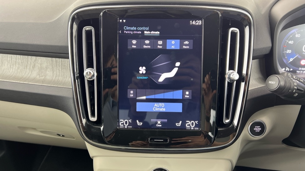 Used Volvo XC40 2020 for sale - 77018379: Photo 28