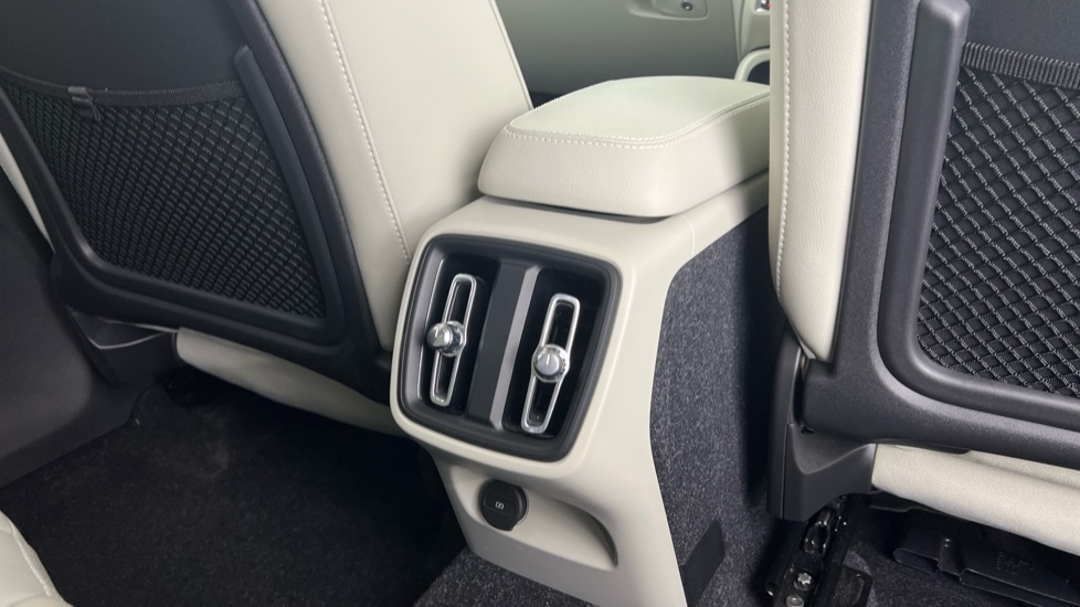 Used Volvo XC40 2020 for sale - 77018379: Photo 35