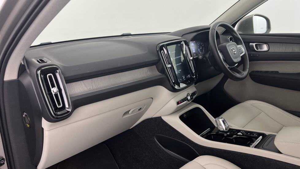 Used Volvo XC40 2020 for sale - 77018379: Photo 45