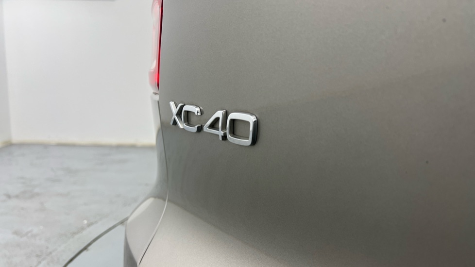 Used Volvo XC40 2020 for sale - 77018379: Photo 51