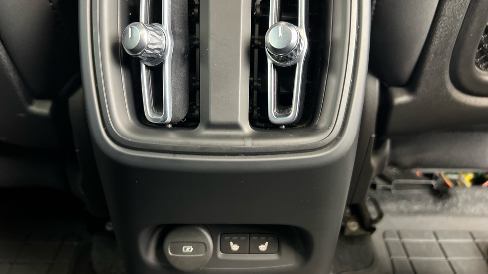 Used Volvo XC40 2023 for sale - 77102577: Photo 14