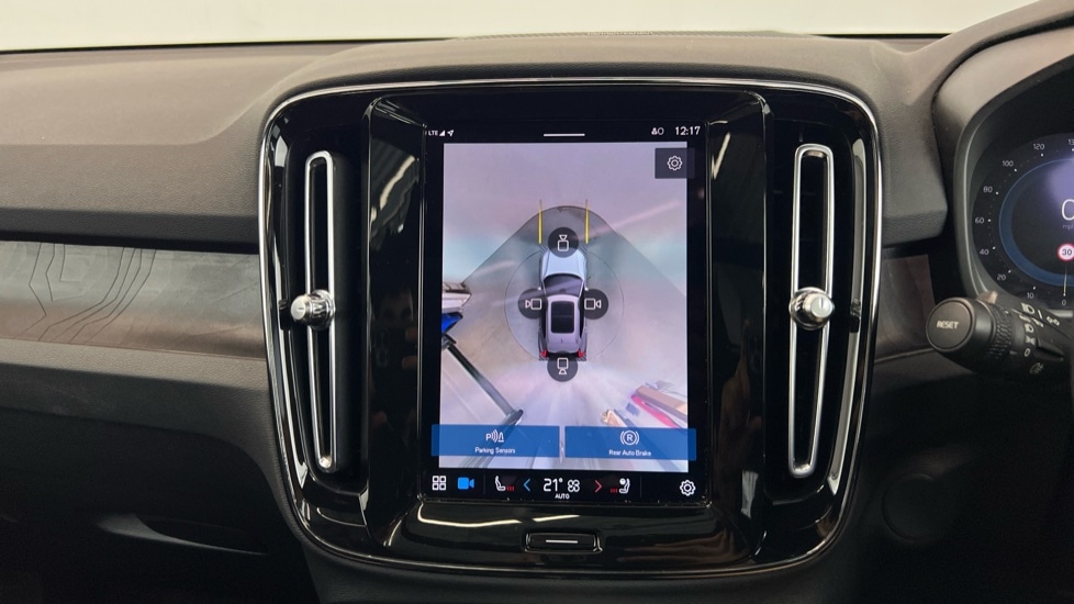 Used Volvo XC40 2023 for sale - 77102577: Photo 19