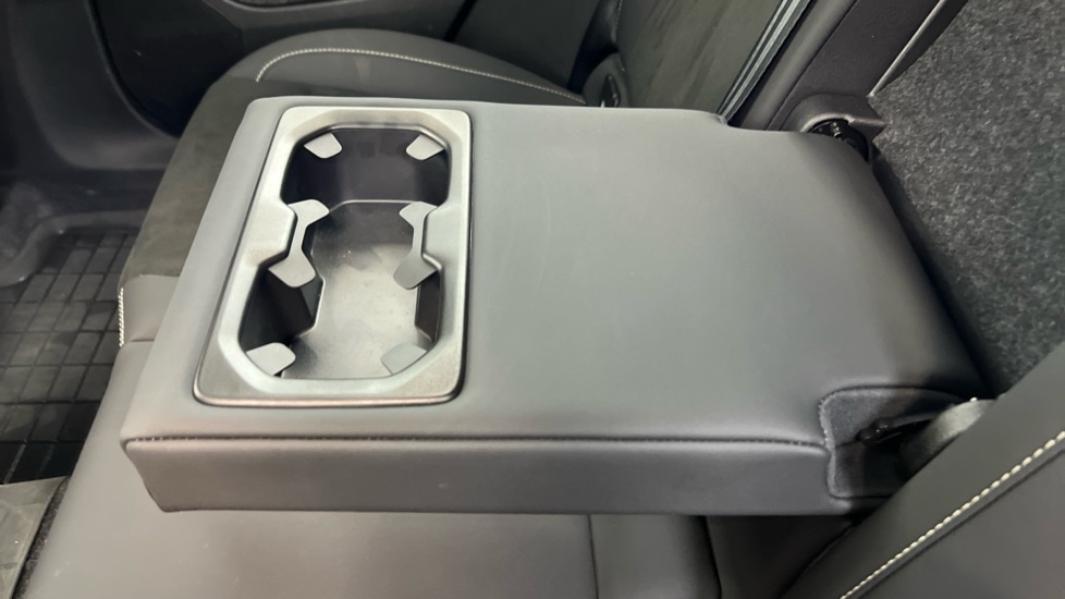 Used Volvo XC40 2023 for sale - 77102577: Photo 34