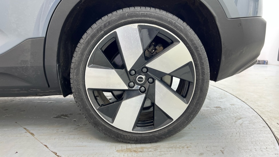 Used Volvo XC40 2023 for sale - 77102577: Photo 46