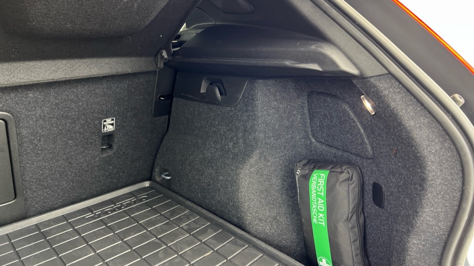 Used Volvo XC40 2023 for sale - 77102577: Photo 49