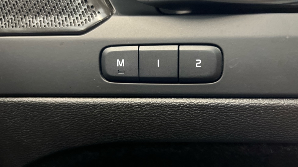 Used Volvo XC40 2023 for sale - 77102577: Photo 53