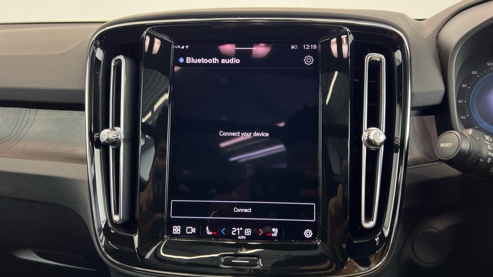 Used Volvo XC40 2023 for sale - 77102577: Photo 61