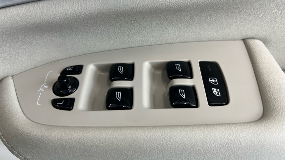 Used Volvo XC90 2024 for sale - 76933229: Photo 24