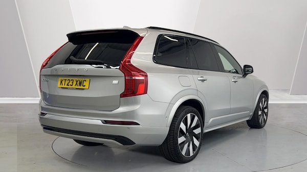 Used Volvo XC90 2023 for sale - 76191131: Photo 2