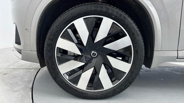 Used Volvo XC90 2023 for sale - 76191131: Photo 9