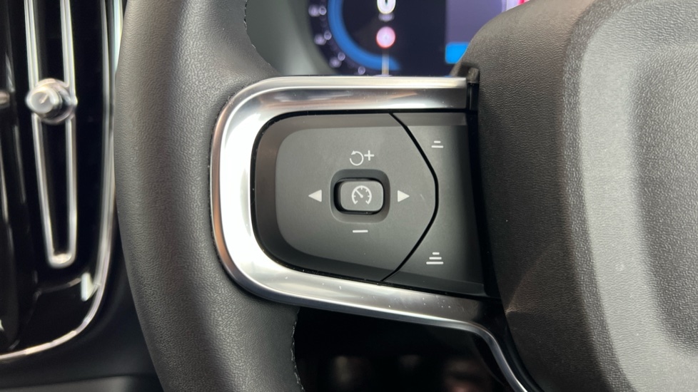 Used Volvo XC40 2022 for sale - 77235491: Photo 21