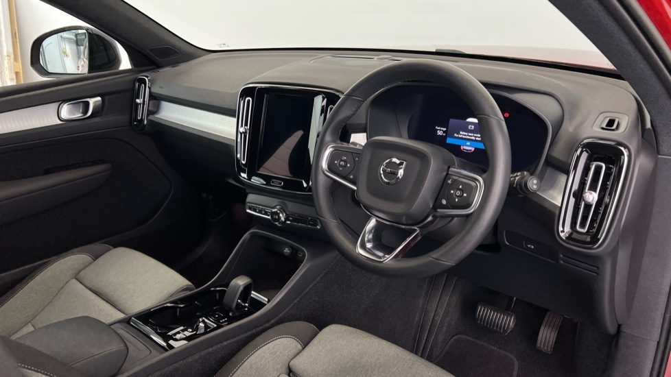 Used Volvo XC40 2022 for sale - 77235491: Photo 4