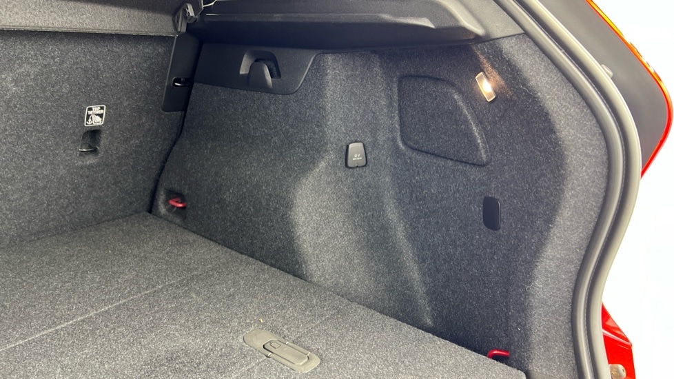 Used Volvo XC40 2022 for sale - 77235491: Photo 41